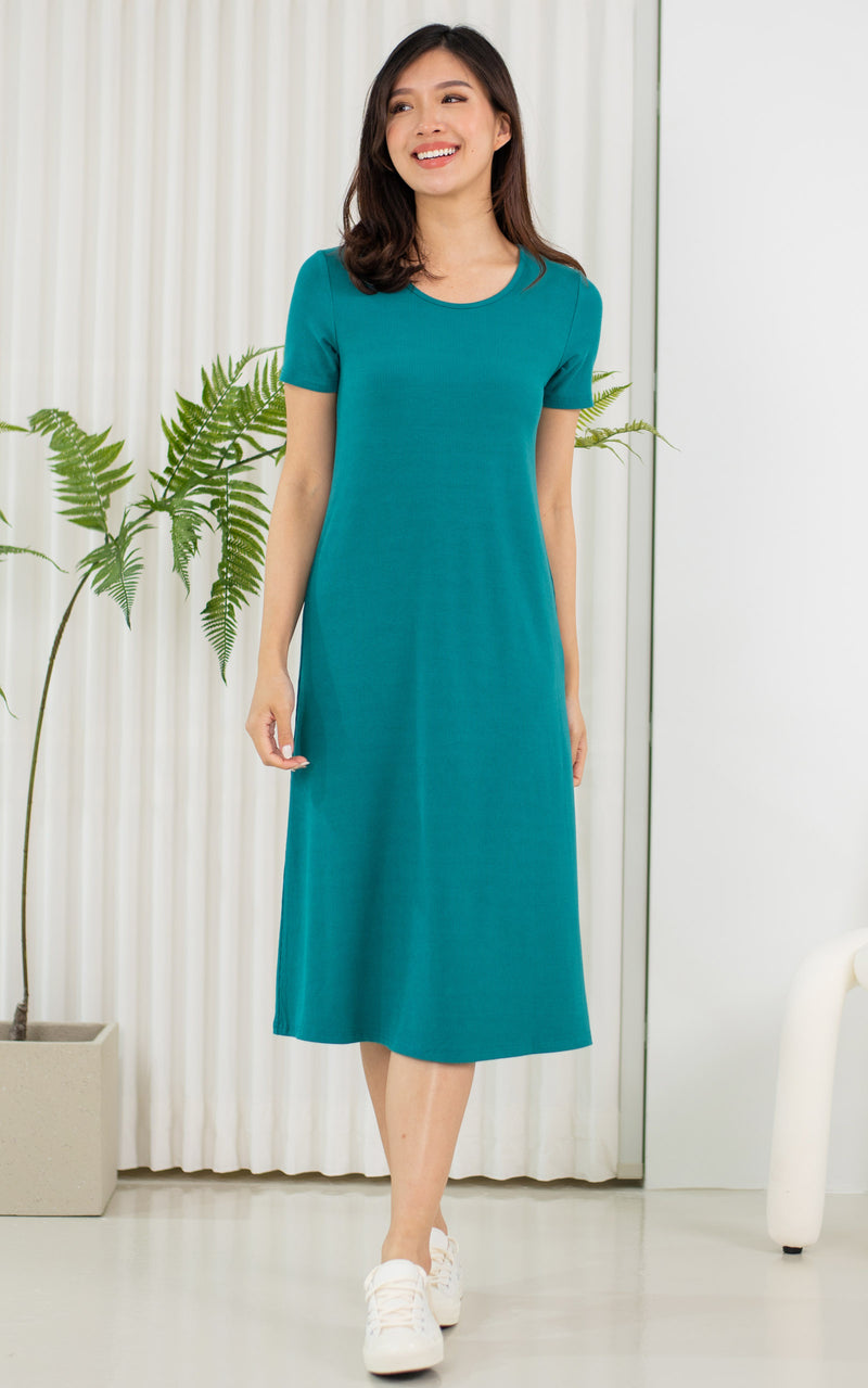 Lillian Everyday Nursing Dress in Forest Green