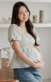 Alessan Floral Nursing Top in Blue