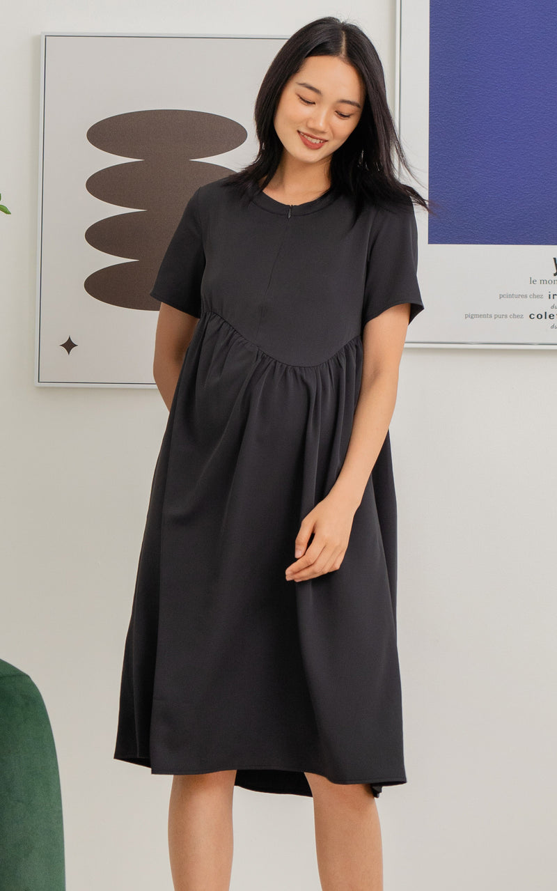 Brooklyn Nursing Dress in Black