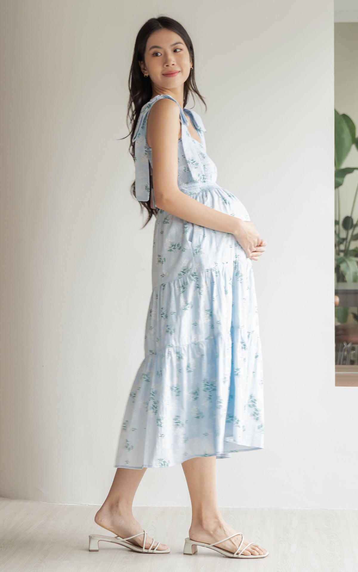 Hailey Floral Ribbon Dress in Blue