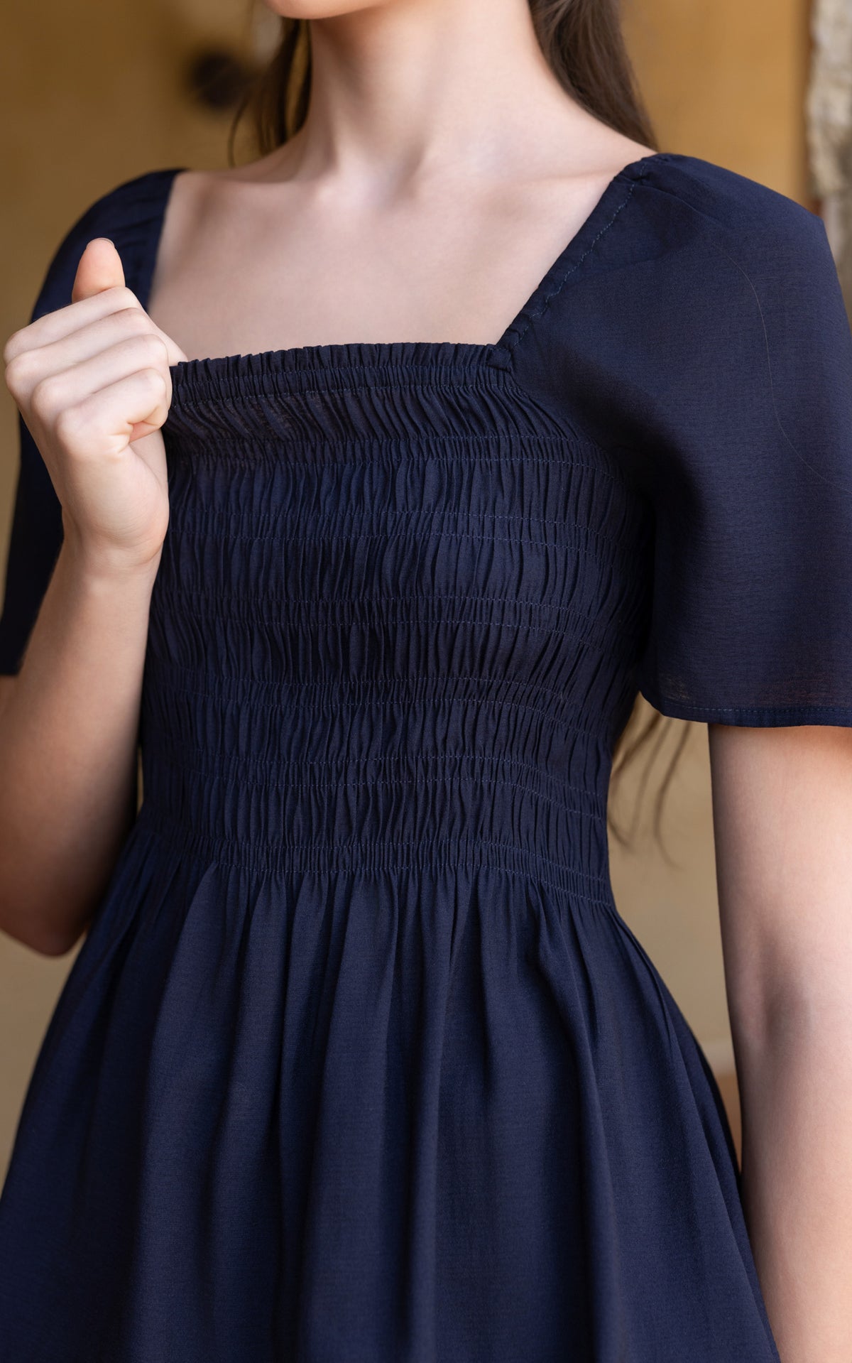 Hattie Smocked Sweetheart Nursing Top in Midnight Blue