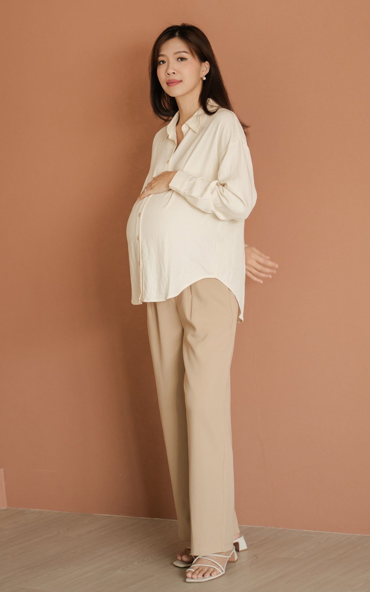 Mabel Flare Cut Pants in Taupe