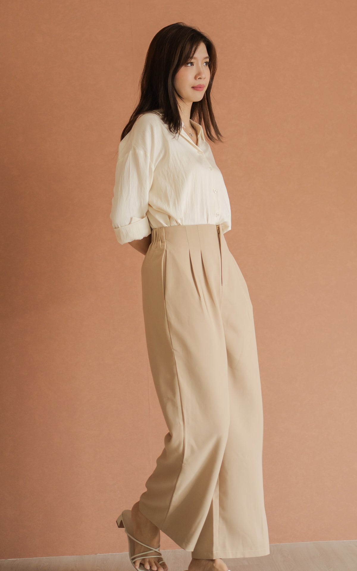 Mabel Flare Cut Pants in Taupe