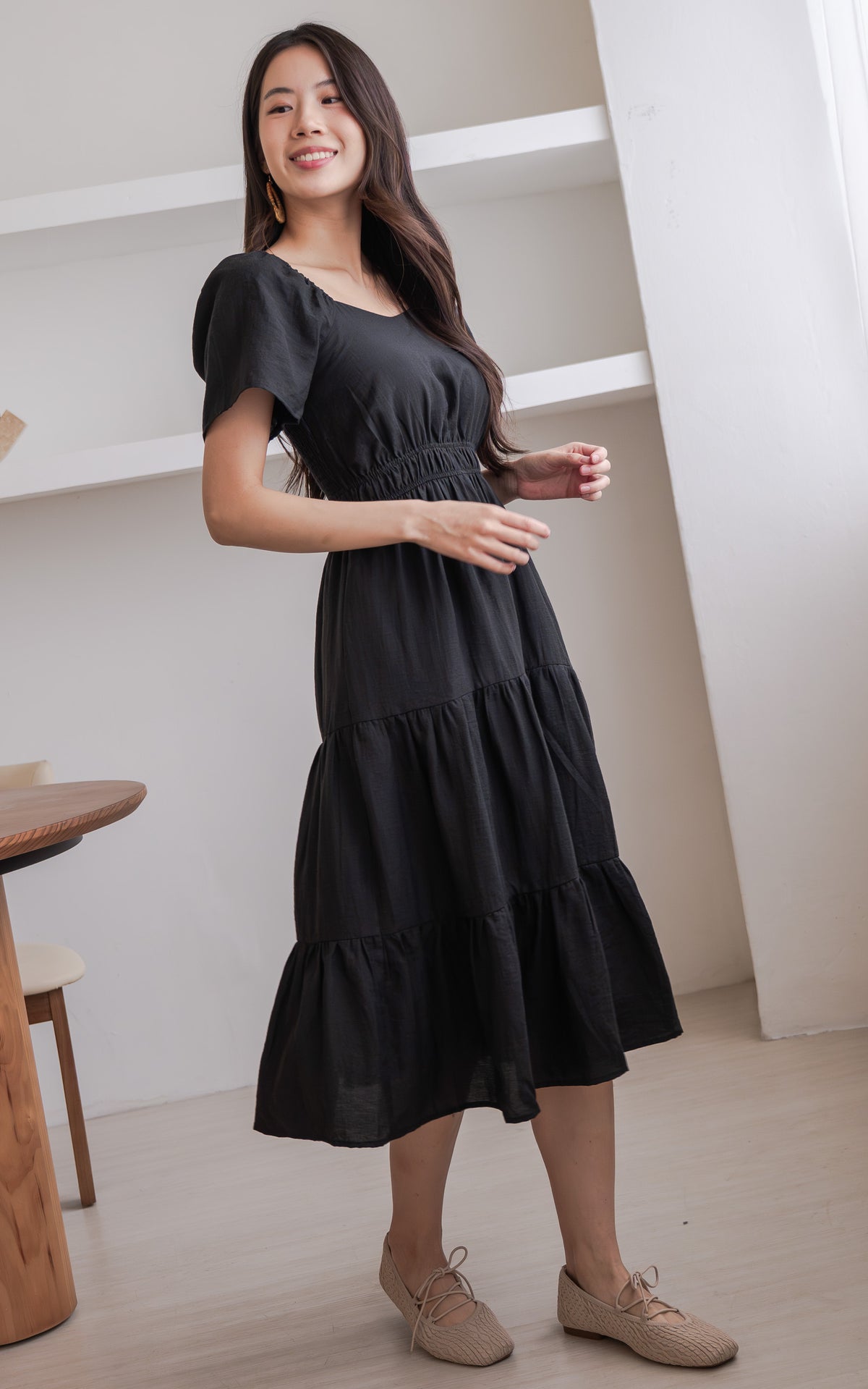Madilyn Linen Nursing Dress in Black