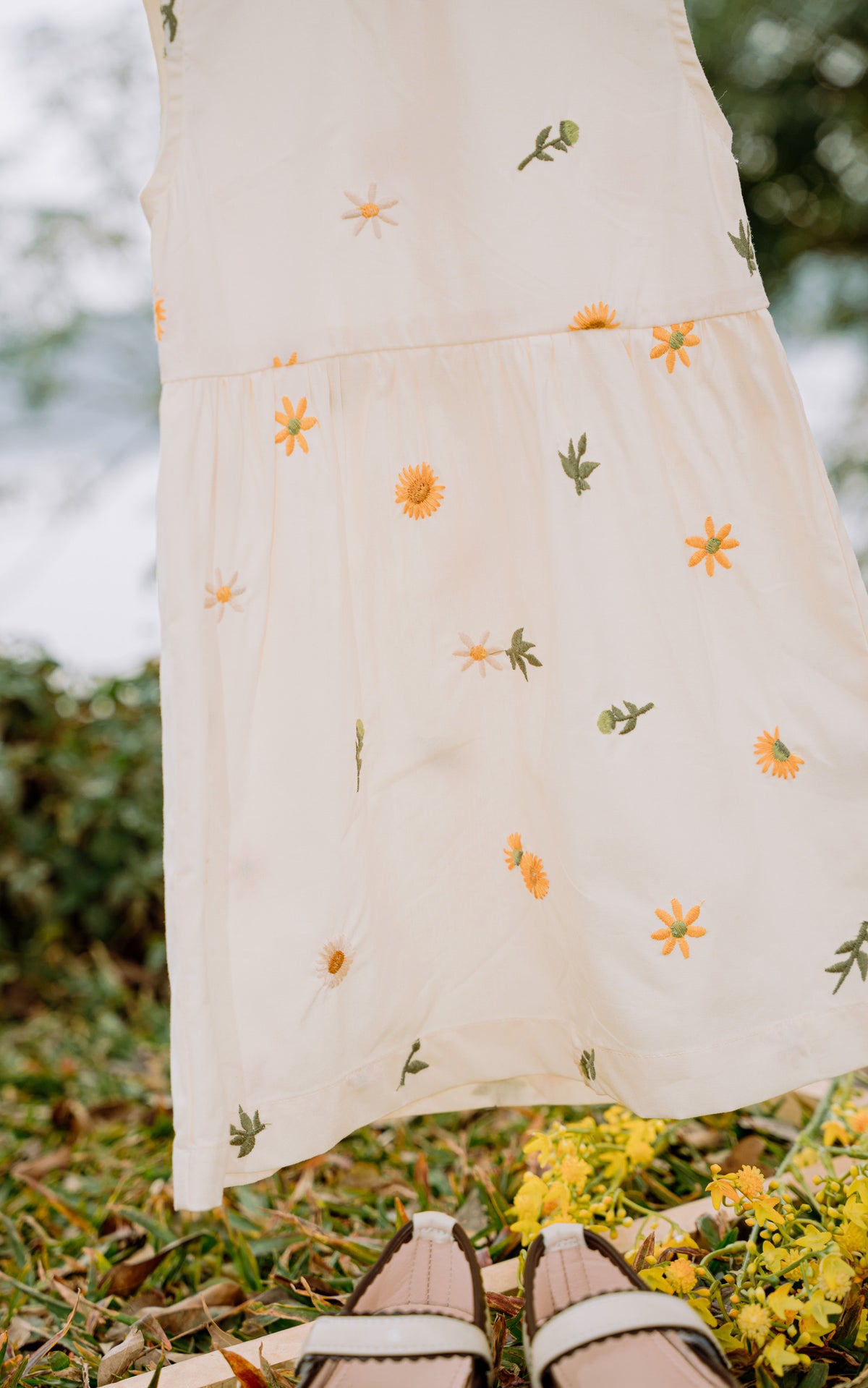 Raya Floral Embriodered Girl Dress