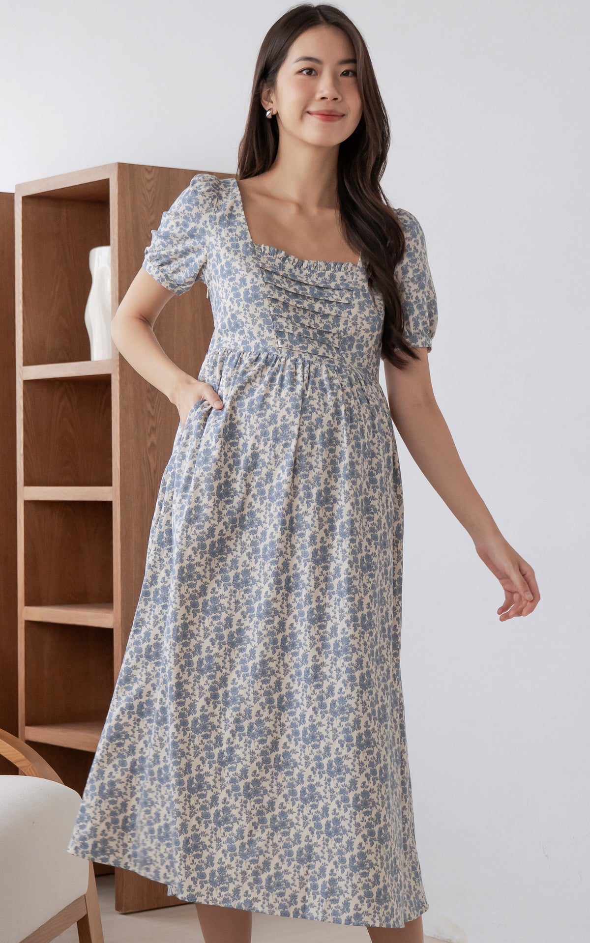 Sawyer Floral Nursing Dress in Blue